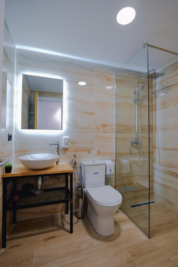 2E Apartments Sarandë Esterno foto