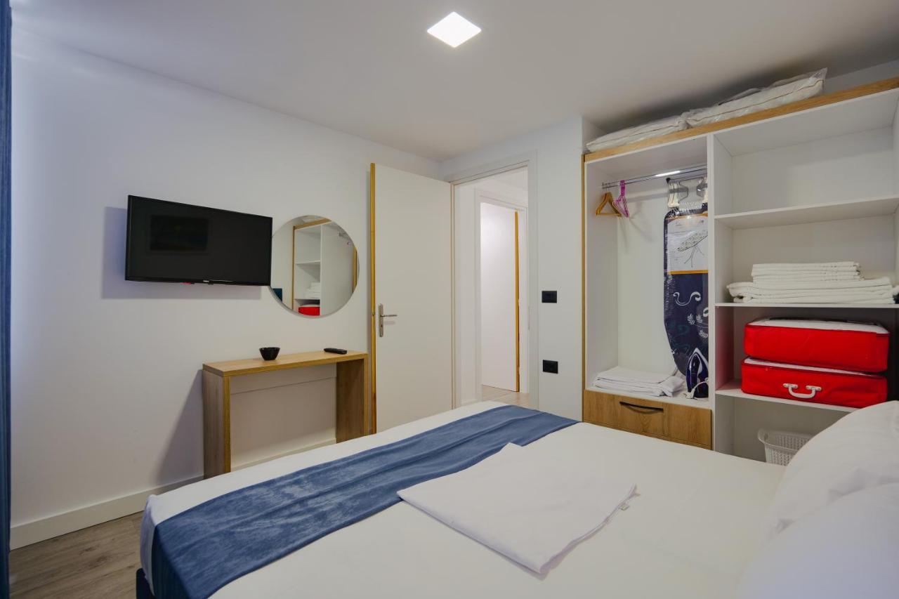 2E Apartments Sarandë Esterno foto